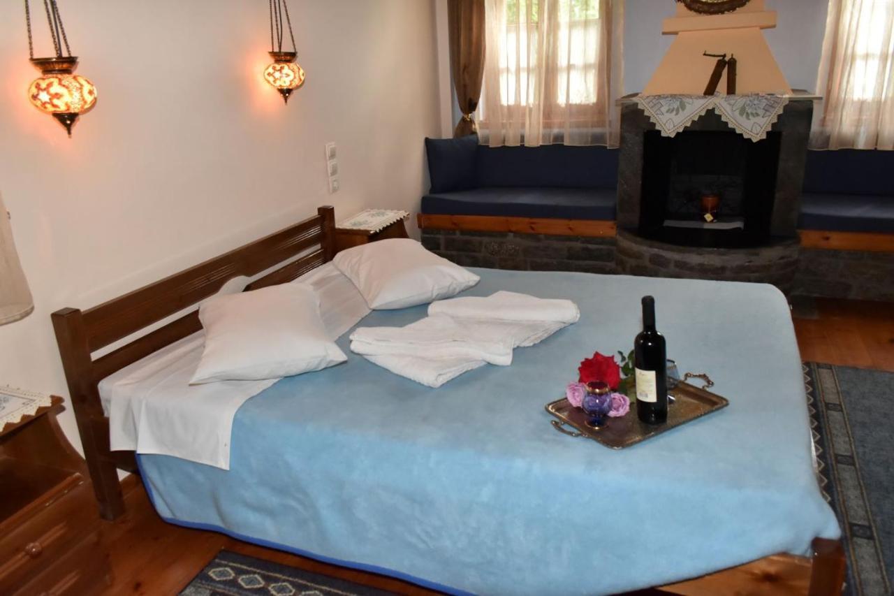 Hotel Faraggi Tsepelovo Buitenkant foto