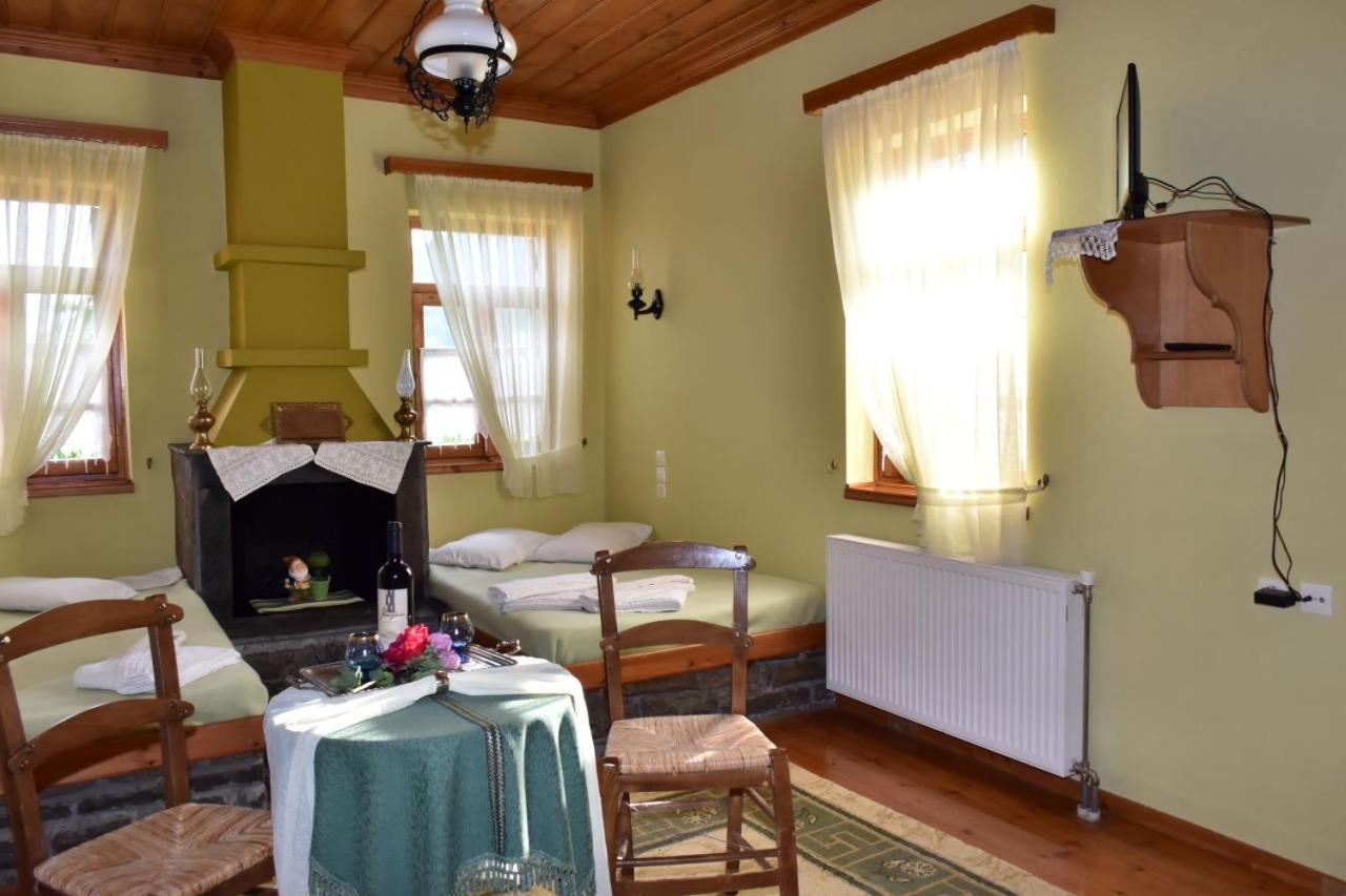 Hotel Faraggi Tsepelovo Buitenkant foto