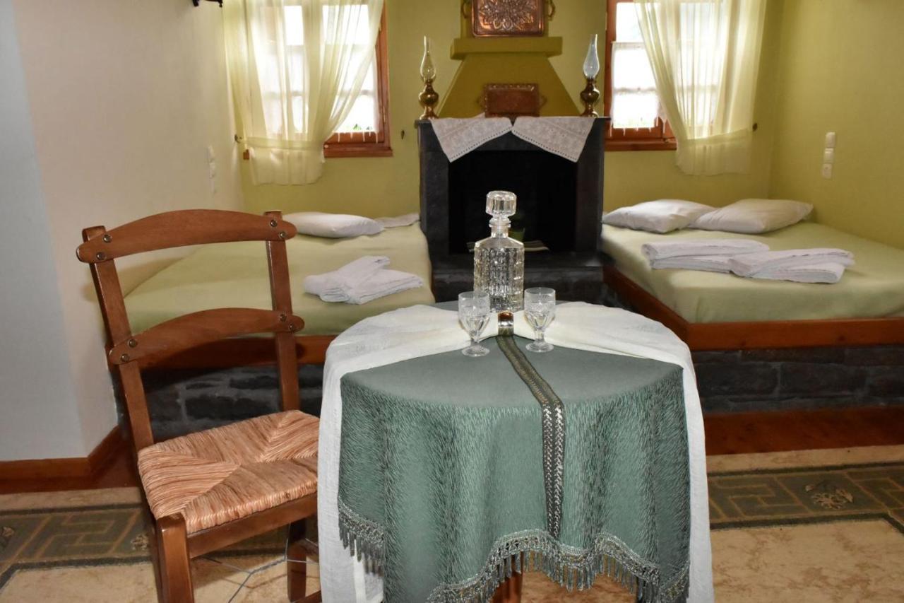 Hotel Faraggi Tsepelovo Buitenkant foto