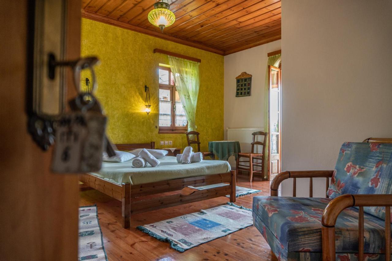 Hotel Faraggi Tsepelovo Buitenkant foto