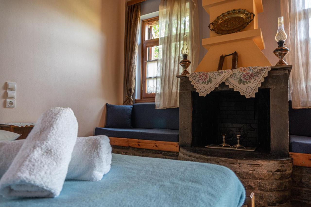 Hotel Faraggi Tsepelovo Buitenkant foto