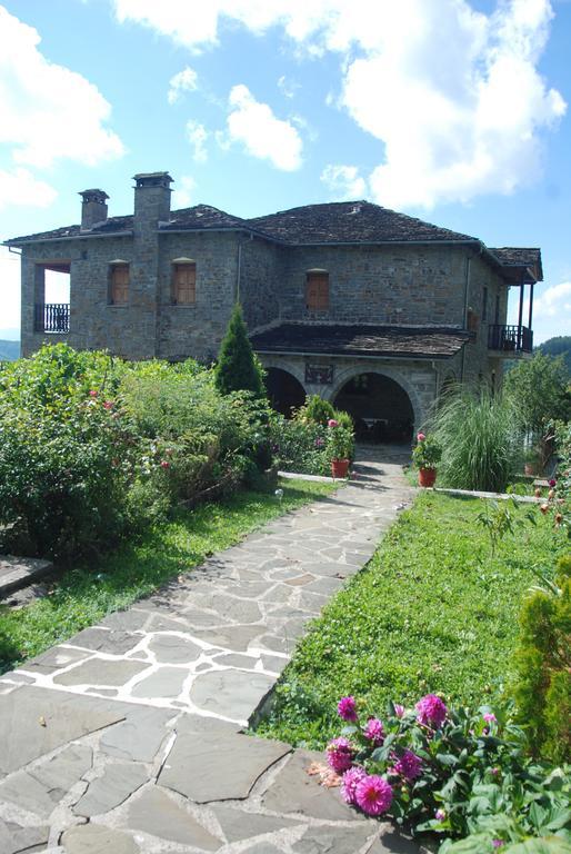 Hotel Faraggi Tsepelovo Buitenkant foto