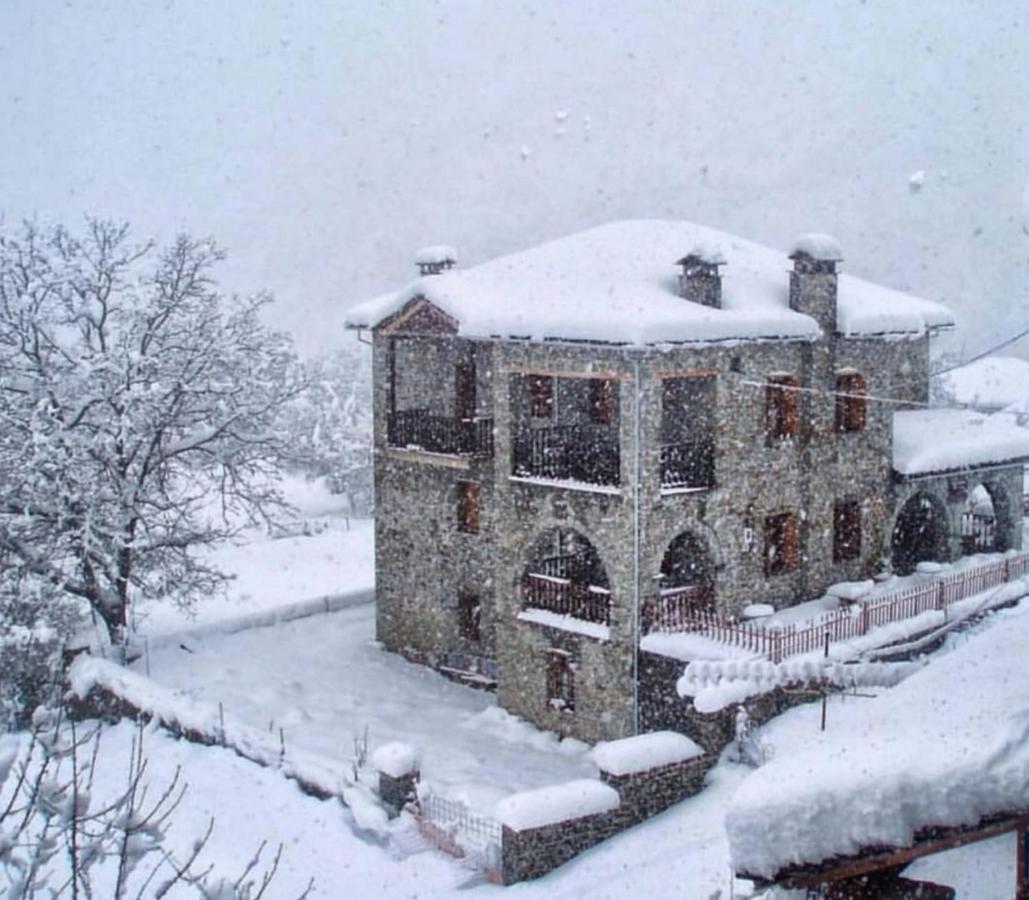Hotel Faraggi Tsepelovo Buitenkant foto
